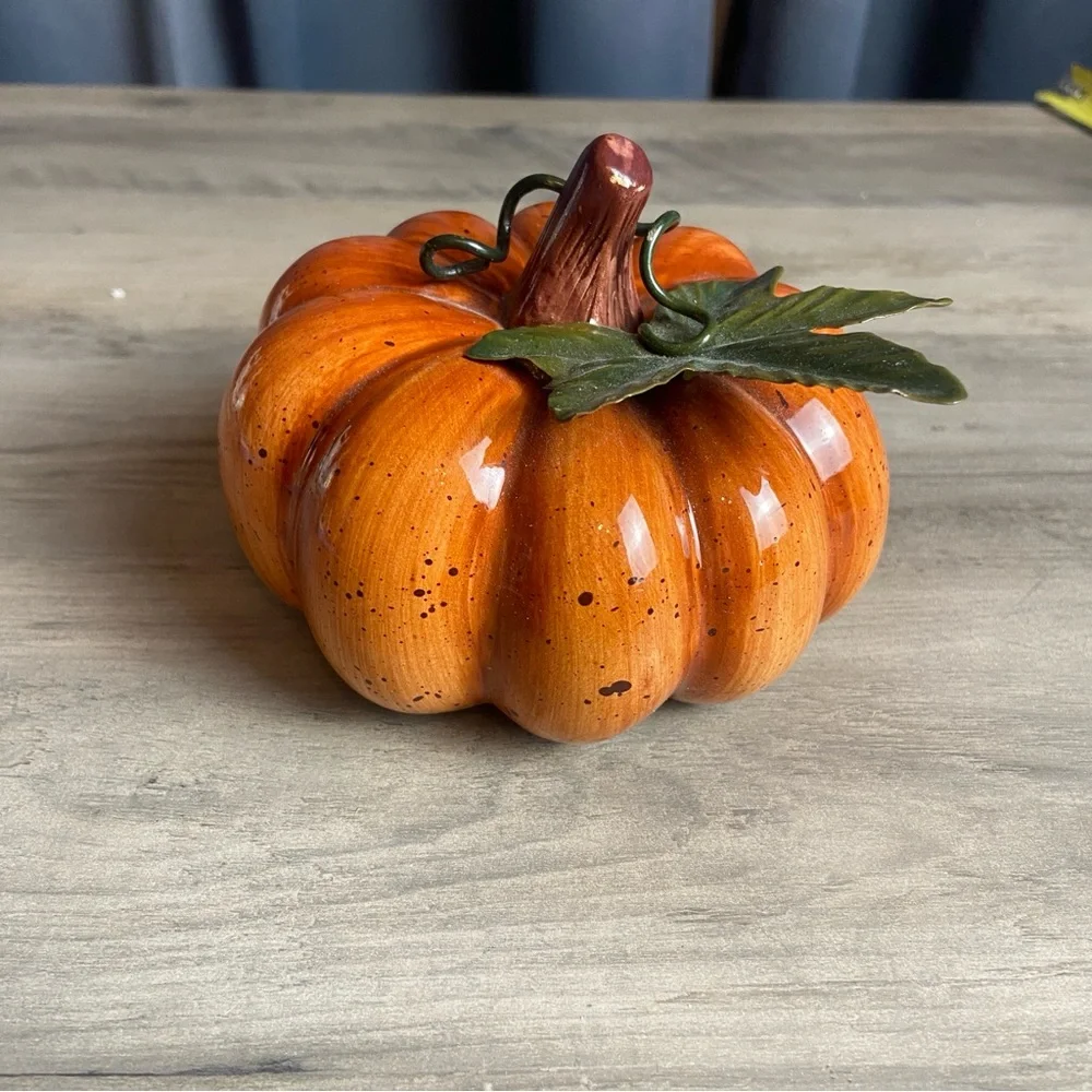 Ceramic speckled‎ pumpkin Halloween fall home decor